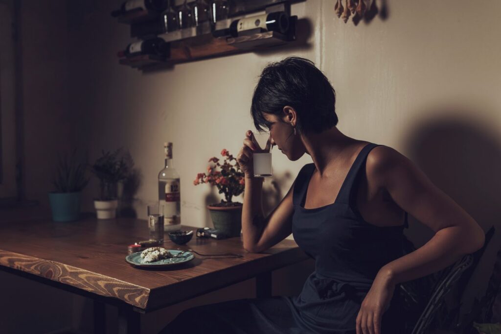 Am I Drinking Too Much? When Social Drinking Becomes Alcohol Use Disorder